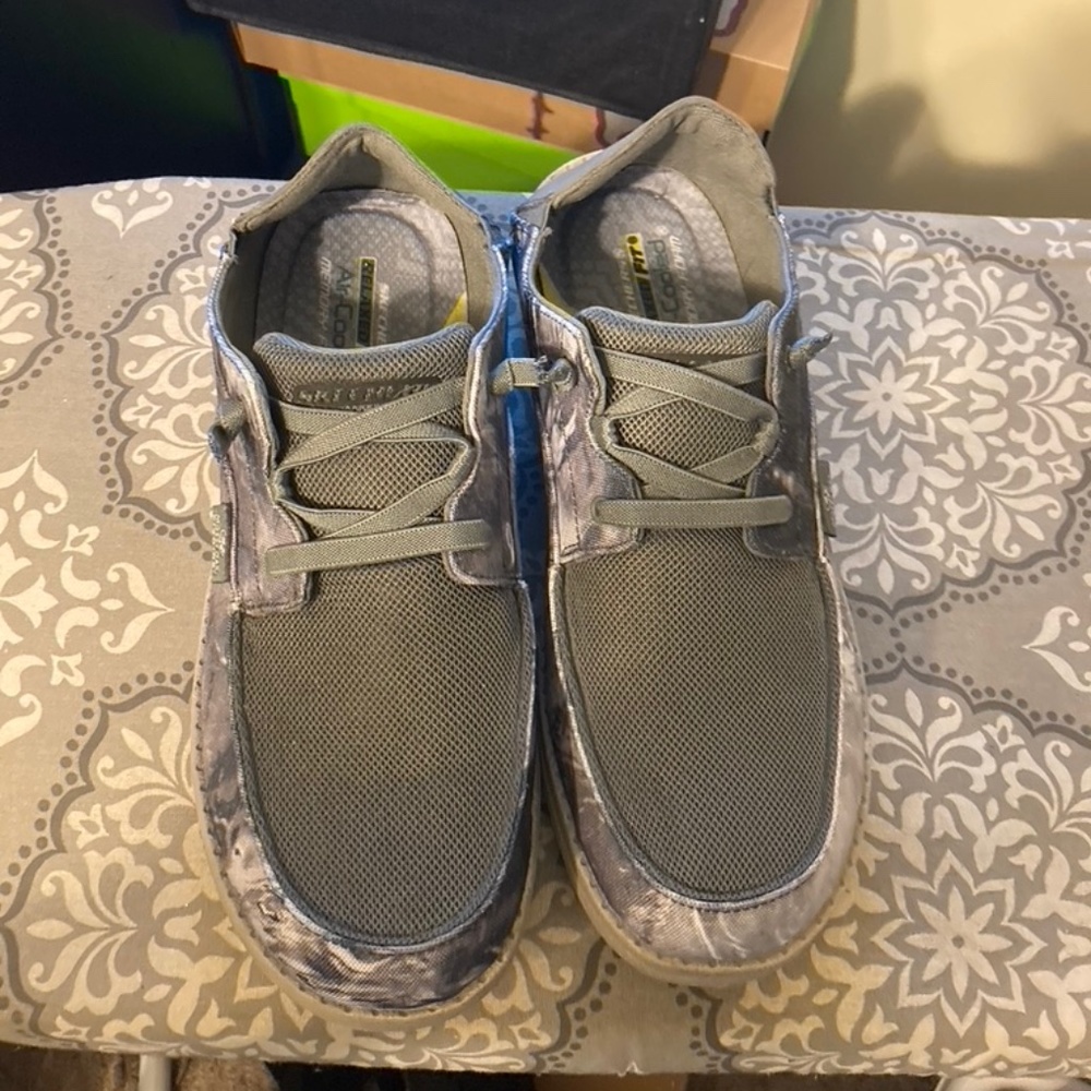 Sketchers Relaxed Fit Air-Cooled Memory Foam shoes 11.5